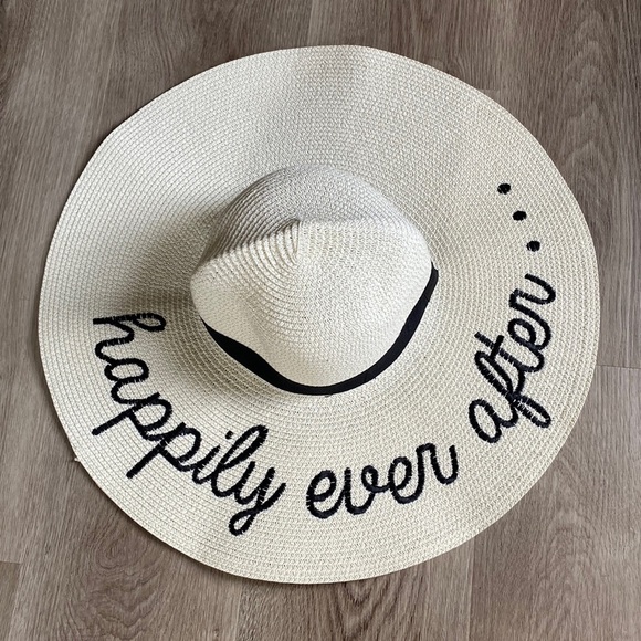 Straw Beach Hat “Happily Ever After “ - Picture 1 of 6